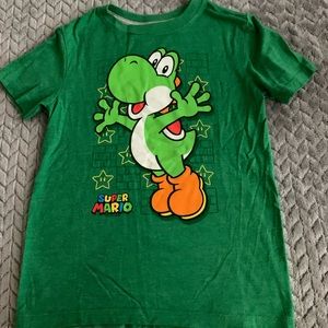 Super Mario graphic tee